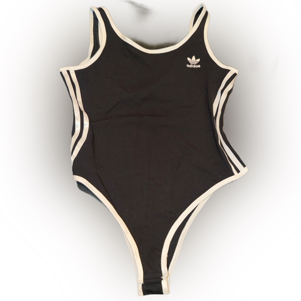 NWOT Womens Adidas Classic Blk and White body suit with snap closure- slimming❤️